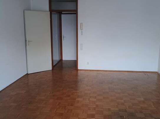 Ruhige 1-Zimmer-Wohnung im Pantaleonsviertel (Altstadt-Süd) - Neue Besichtigungstermine!