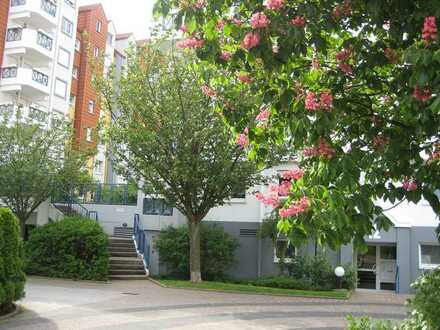 Stilvolle, gepflegte 2-Zimmer-Wohnung mit Balkon in Schwalbach Ts.