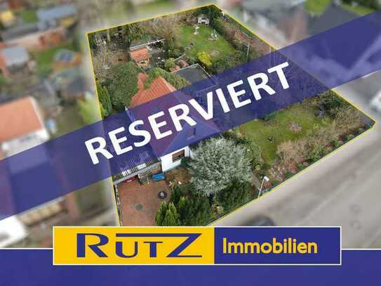 Delmenhorst-Stickgras | Großes Grundstück mit Altbestand mit Baumöglichkeit für 4 Wohneinheiten