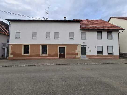 Günstiges 6-Zimmer-Haus in Metzingen
