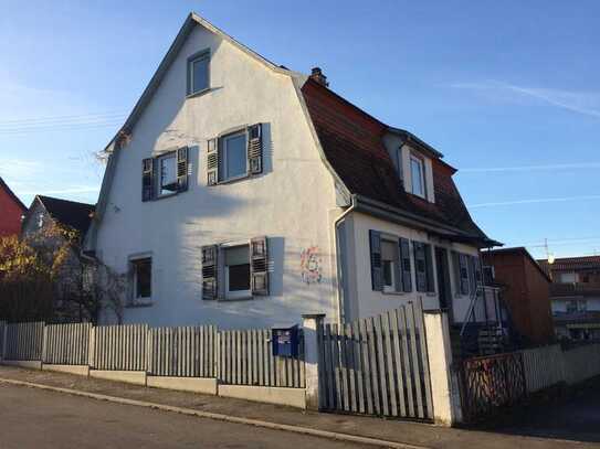 GEPFLEGTES EINFAMILIENHAUS MIT BALKON UND GARTEN IN RUHIGER LAGE VON BAD CANNSTATT