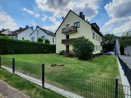 Frisch gemalerte 1 1/2-Zimmer-Wohnung mit Balkon in Bochum Weitmar-Mark