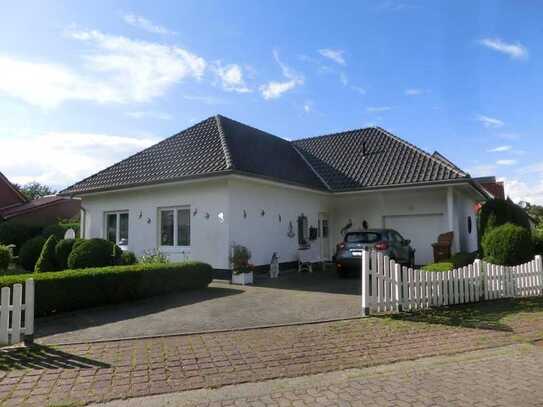 RESERVIERT!! Kapitalanleger !*** 1-2 Familienhaus mit Garten und Garage zu verkaufen***