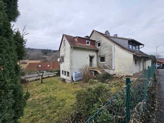 Mehrfamilienhaus mit Potential u. angeschlossenes Baugrundstück optional