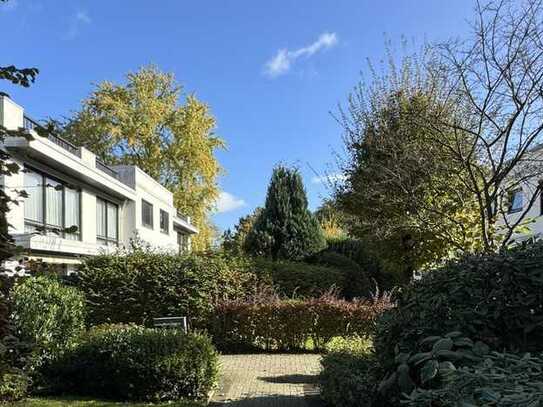 Lichtdurchflutete Wohnung mit 3 Zimmern und Dachterrasse in Meckelfeld