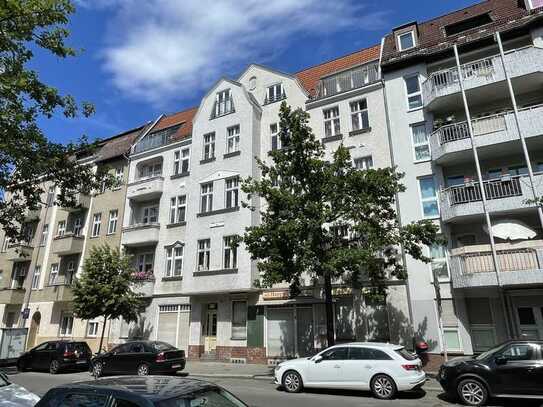 Helle Dachgeschosswohnung in Berlin-Spandau mit Süd-Dachterrasse