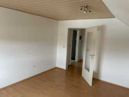 Gepflegtes 2-Zimmer-Apartment mit Einbauküche