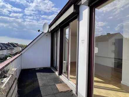 Helle 3 Zimmerwohnung mit großem Sonnenbalkon