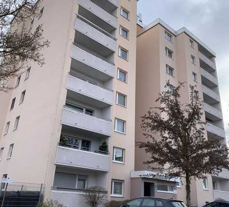 HANDWERKLICH BEGABT?! - Geräumige 2-Zi-Wohnung mit Balkon und einmaligen Ausblick!