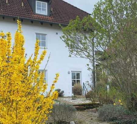 Blick über die Dächer Pfaffenhofens, bezahlbares solides Wohnen