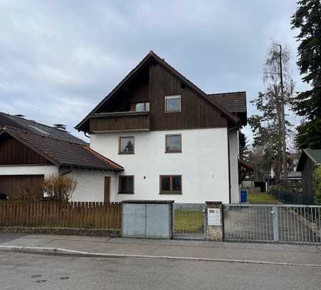 schön geschnittene Whg. (2 Etagen) mit großzügigem Garten u. Terrasse in ruhiger Zentrumslage in FFB