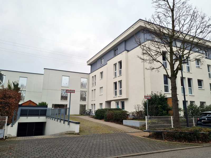 Sonnige 2-Zimmer Wohnung im 2. OG mit Balkon in Frankfurt-Nied