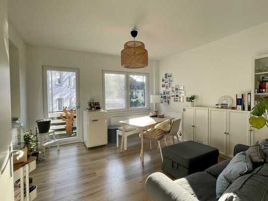 Kernsanierte und helle 2-Zimmerwohnung mit Balkon