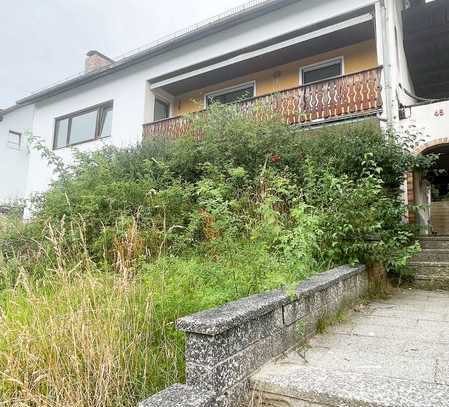 PROVISIONSFREI! Mehrfamilienhaus mit Potenzial und Weitblick in Ohrenbach bei Auerbach