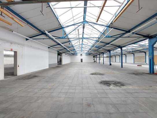 Halle ca.979 m² mit Krananlage + Halle ca.928 m² ab sofort zu vermieten