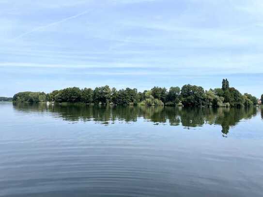 Großes Baugrundstück mit Seeblick & Seezugang am Motzener See