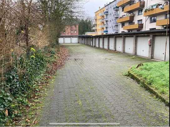 Geben Sie Ihrem Auto ein Zuhause - Garage zu vermieten