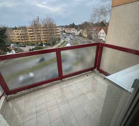 2- Zimmerwohnung mit Balkon und Einbauküche im Süden von Berlin