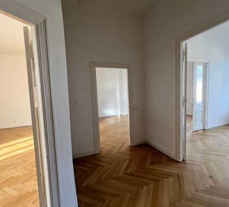 Verkauf einer Altbauwohnung in Berlin Schöneberg in der Eisenacherstraße 36