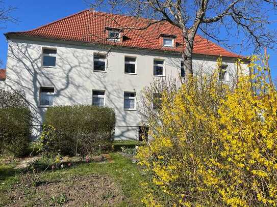 Neues Zuhause mit Garten und viel Stauraum gesucht?