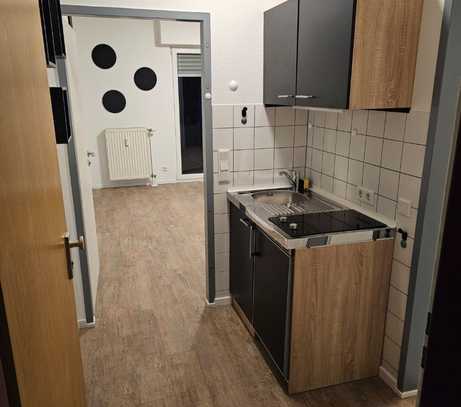 Frisch saniert! - Studentenapartment mit Keller