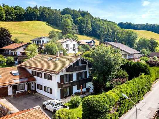 Sonniges Grundstück mit Altbestand und herrlichen Aussichten!