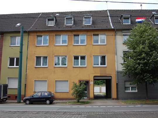 Gemütliche 2-Zimmer-DG-Wohnung in zentraler Lage zu vermieten