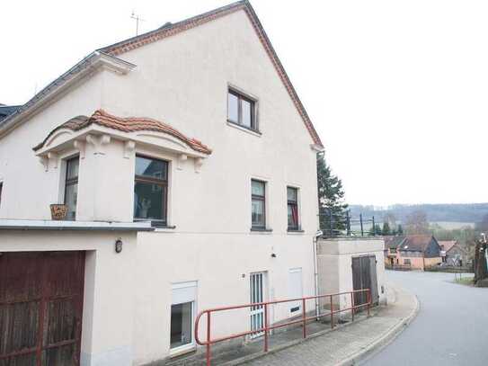 Historisches Schmuckstück: Freistehendes MFH mit 4 Einheiten & Gewerbe - Nutzungspotential pur!