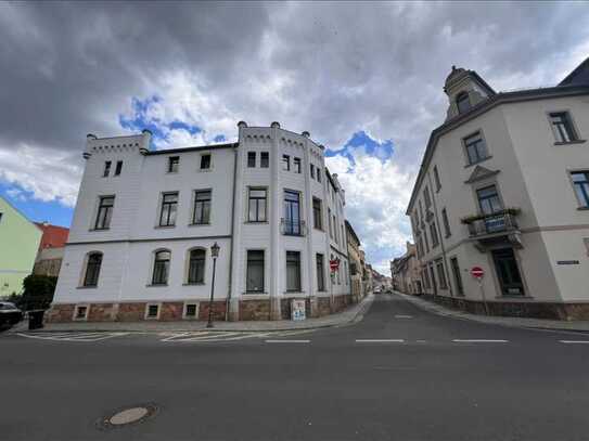 Attraktive und gepflegte 2-Raum-Wohnung mit gehobener Innenausstattung mit Balkon in Grimma