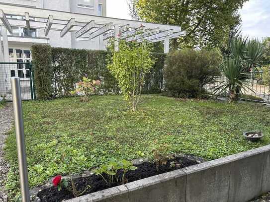 Blick ins Grüne - schöne 3,5-Zimmer Wohnung mit Garten und Terrasse