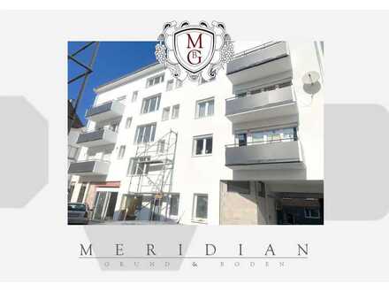 Hochwertig sanierte 3 Zi. Wohnung, Terrasse, neue EBK** Erstbezug**