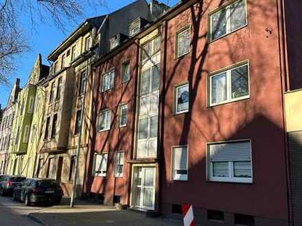 Provisionsfrei! Gepflegte Dreizimmerwohnung in zentraler Lage von Duisburg