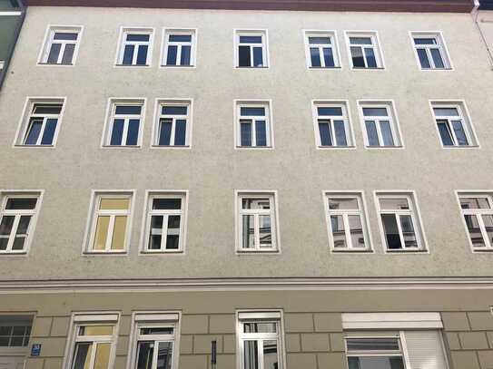 Traum - 3,5-Raum-Maisonette-Wohnung mit geh. Innenausstattung Dachterrasse und EBK