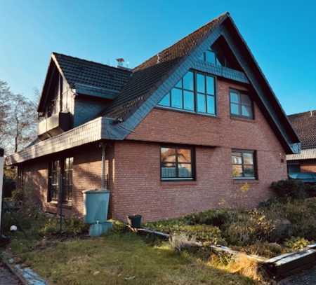 *** LEHRTE *** - freistehendes EFH mit Sonnengrundstück 🪴 und großer Garage +3 PKW-Stellplätze !!