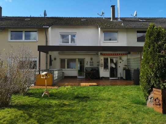 Reihenmittelhaus mit großem Garten in Brück, Köln