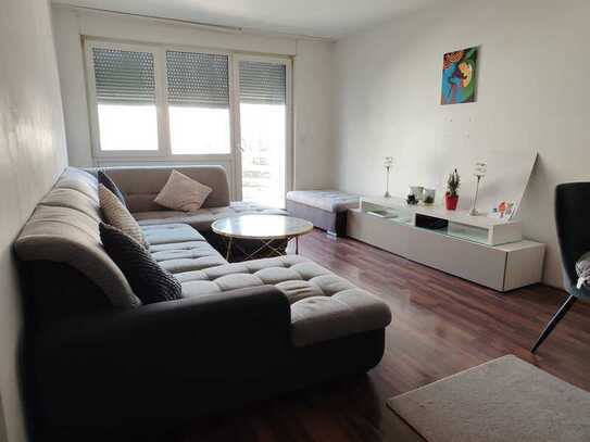 Exklusive, modernisierte 2-Zimmer-Wohnung mit luxuriöser Innenausstattung mit EBK in Mannheim