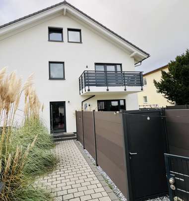 3-Zimmer-Wohnung-Maisonette mit EBK, Balkon und zwei Bädern