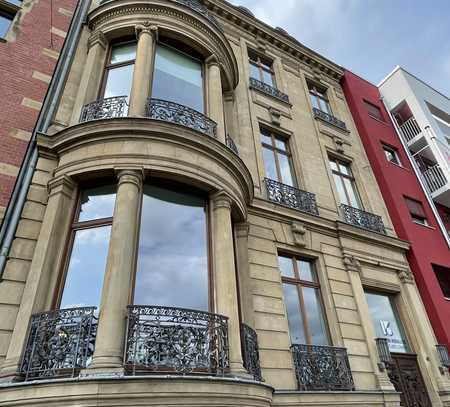 Gründerzeit-Bürovilla in bester Rheinlage!