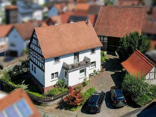 Historisches Einfamilienhaus mit Scheune und Nebengebäude in schöner Wohnlage von Gelnhausen-Höchst!