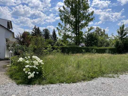 Idyllisches Grundstück für Einfamilienhaus mit Baugenehmigung