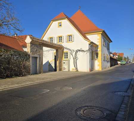 Luxuriöse Familienwohnung im kernsanierten Denkmal - "Altes Jagdhaus"