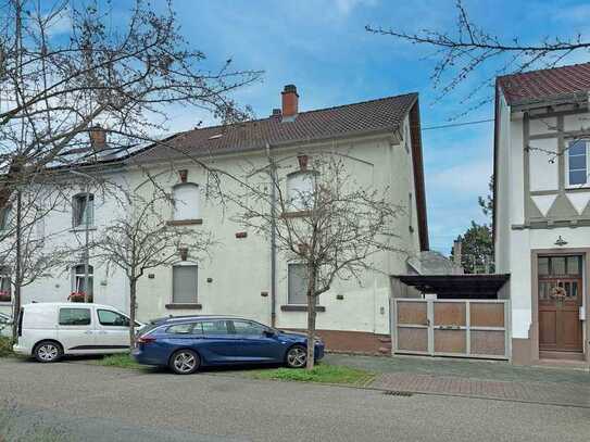 Sanierungsbedürftiges Ein- oder Zweifamilienhaus in Schwetzingen