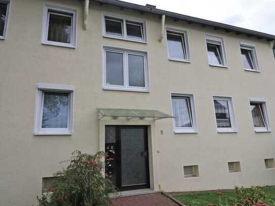 Schöne und modernisierte 3,5-Raum-Wohnung mit Balkon und Einbauküche in Dortmund