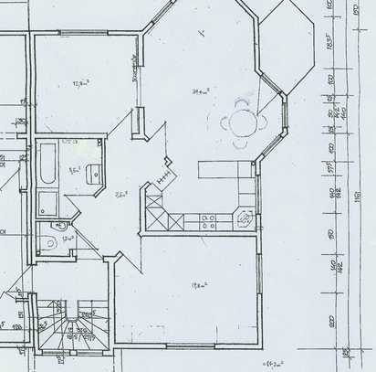 Helle, gut geschnittene 3 Zi.-Whg., 83 m², mit Garage, nach Absprache max. bis zum 31.08.2026