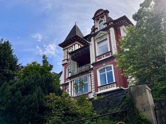 Gelebte Geschichte- herrschaftliche Villa mit malerische Aussicht auf die Burg Altena!