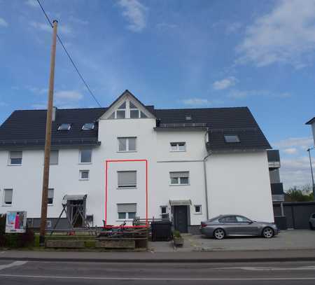 Sehr schön geschnittene helle 3-Zimmer-Maisonette-Wohnung mit Garage, Nähe Blühendes Barock