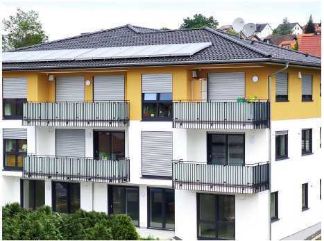 Neuwertige 2-Zimmer-Wohnung mit Balkon in zentraler Lage