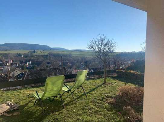 Großzügige 3,5-Zimmer-Wohnung mit überdachter Terrasse in Böbingen