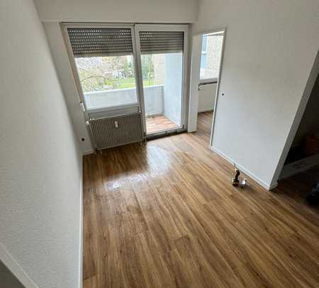 Großzügige, helle 4,5-Zimmer-Wohnung mit zwei Balkonen in Würzburg-Heidingsfeld