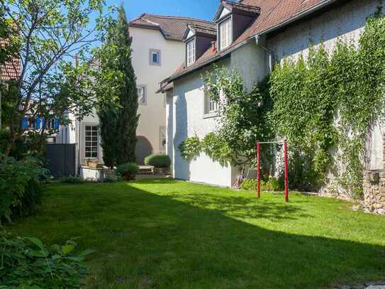 Mainz Bodenheim # hochwertig saniertes historisches Anwesen mit viel Platz und Garten